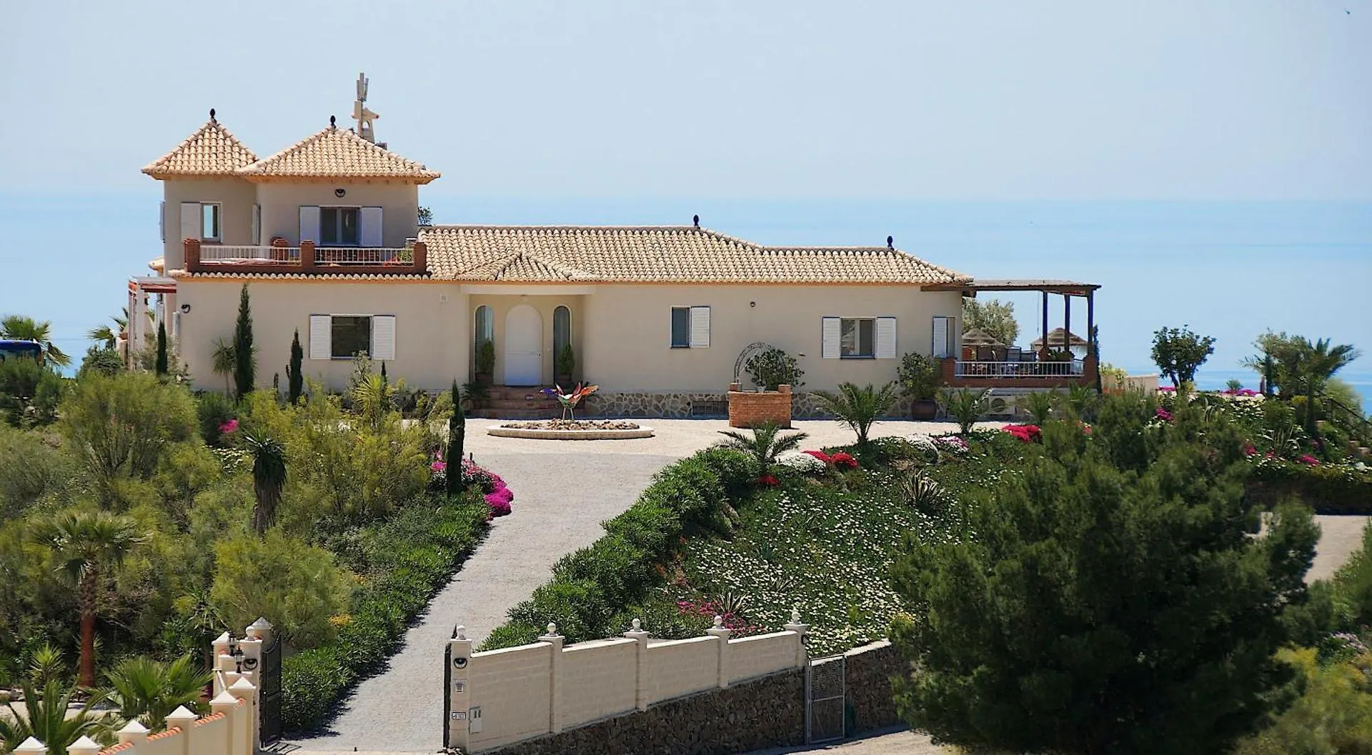 B&B El Pajarero Arenas  0*, Arenas (Malaga) Spain